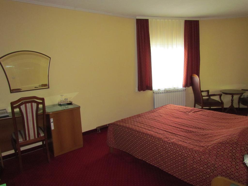 Hotel Belvedere Сараево Номер фото