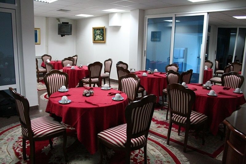 Hotel Belvedere Сараево Ресторан фото